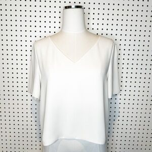 Aritzia Babaton | Randy Short Sleeve V Neck Neutral Minimalist Blouse in White